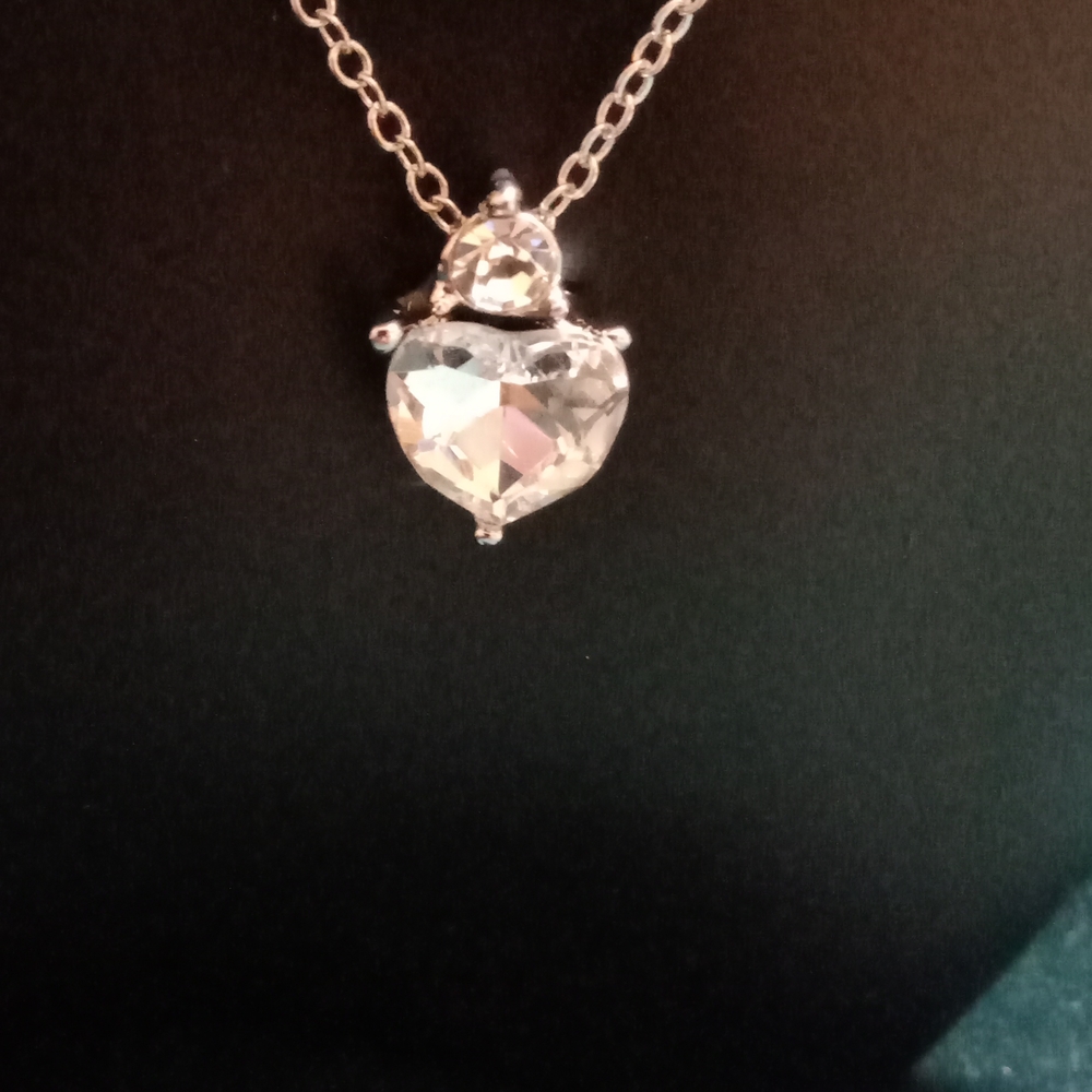 White Gold Plated Heart Necklace (Clear)